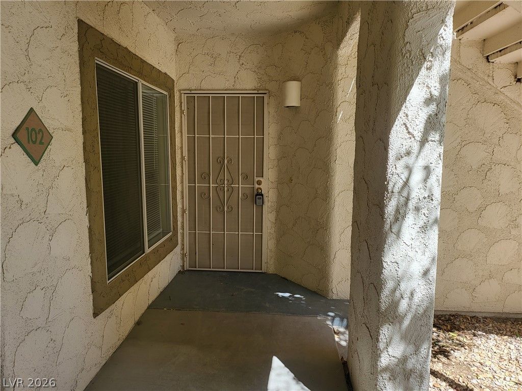 5104 Harvest Time Street 102, Las Vegas, NV 89130 — photo 2