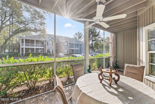 10000 GATE Parkway 2015, Jacksonville, FL 32246