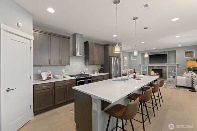 13409 Edmunds Parkway E, Bonney Lake, WA 98391
