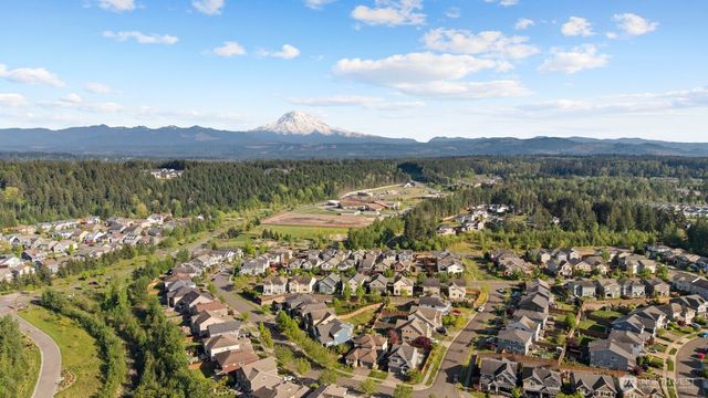 13409 Edmunds Parkway E, Bonney Lake, WA 98391