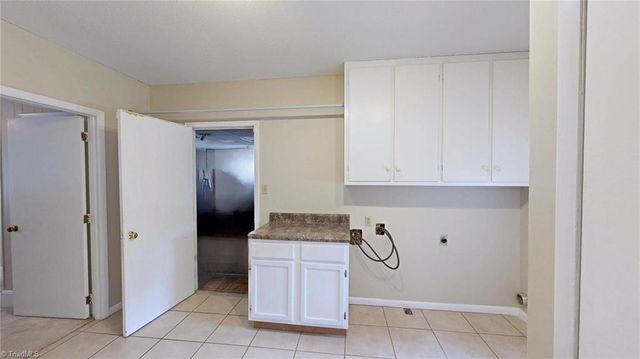 1007 Shalimar Drive, High Point, NC 27262