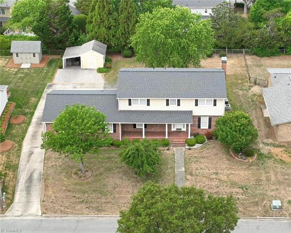 1007 Shalimar Drive, High Point, NC 27262