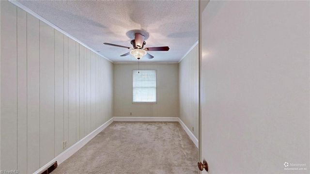 1007 Shalimar Drive, High Point, NC 27262