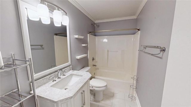 1007 Shalimar Drive, High Point, NC 27262