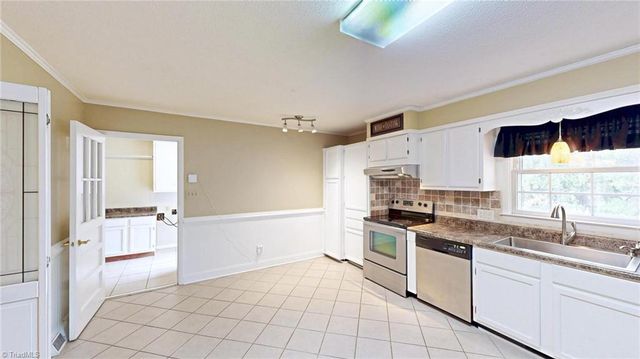 1007 Shalimar Drive, High Point, NC 27262