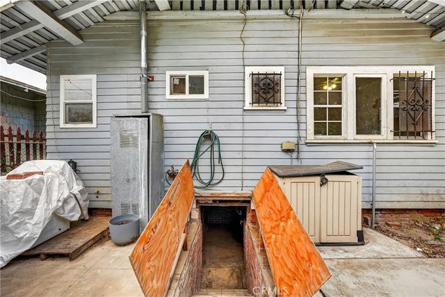 659 E 52nd Place, Los Angeles, CA 90011