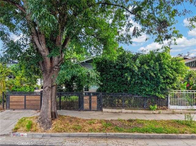 659 E 52nd Place, Los Angeles, CA 90011