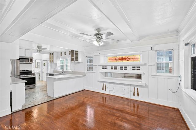 659 E 52nd Place, Los Angeles, CA 90011