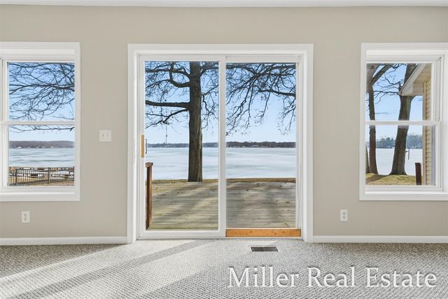 4029 Grandview Drive, Shelbyville, MI 49344