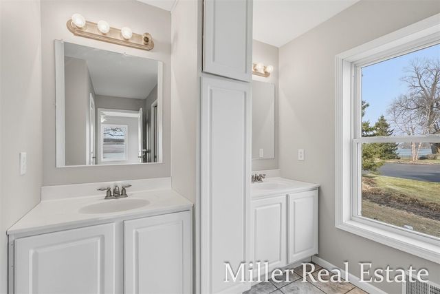 4029 Grandview Drive, Shelbyville, MI 49344