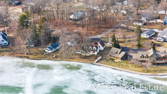 4029 Grandview Drive, Shelbyville, MI 49344