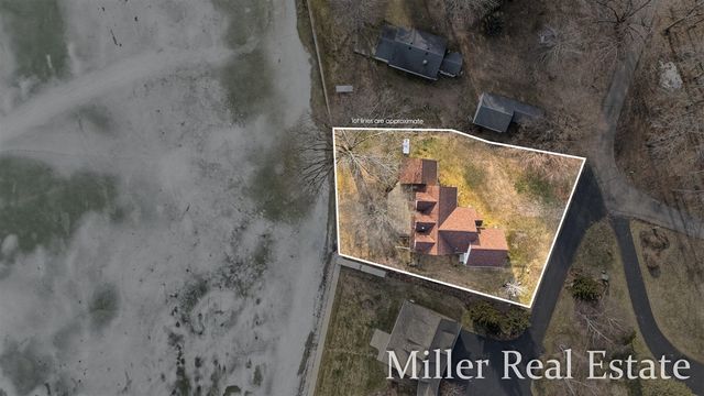 4029 Grandview Drive, Shelbyville, MI 49344