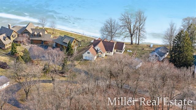 4029 Grandview Drive, Shelbyville, MI 49344