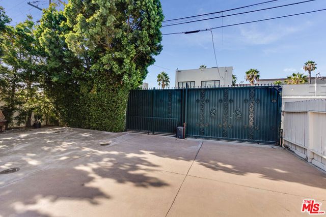 10767 OREGON Avenue, Culver City, CA 90232