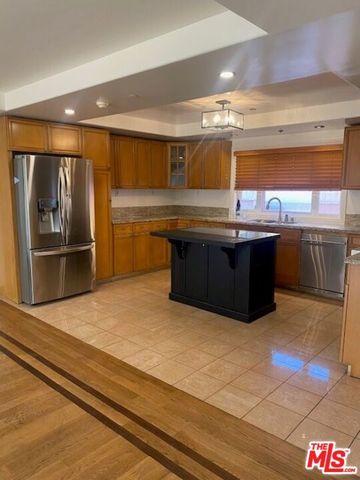 10767 OREGON Avenue, Culver City, CA 90232