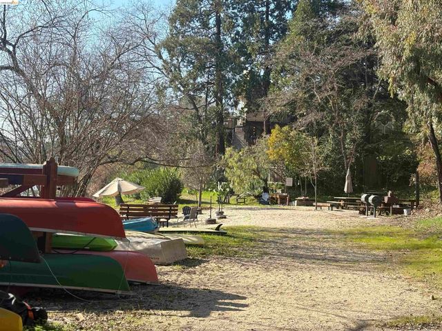 558 Lakewood Cir, Walnut Creek, CA 94598