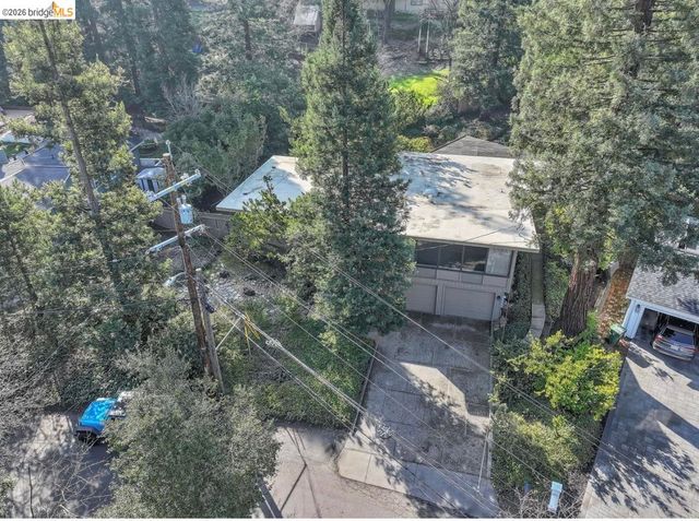 558 Lakewood Cir, Walnut Creek, CA 94598