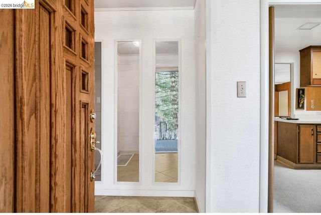 558 Lakewood Cir, Walnut Creek, CA 94598