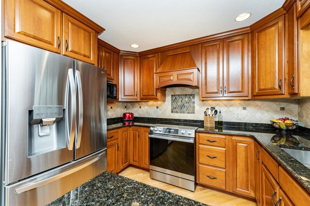 642 Chalet Drive NW, Rochester, MN 55901