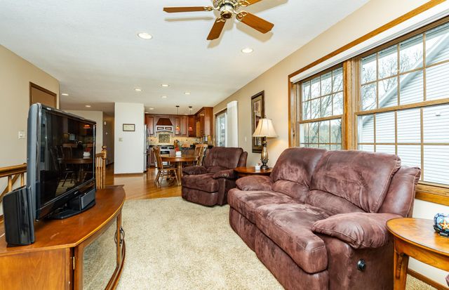 642 Chalet Drive NW, Rochester, MN 55901