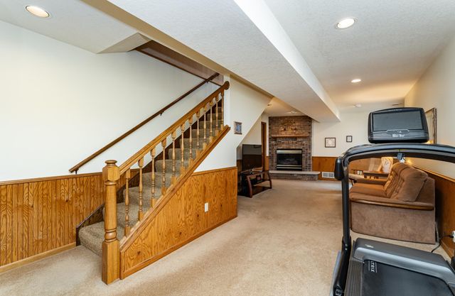 642 Chalet Drive NW, Rochester, MN 55901