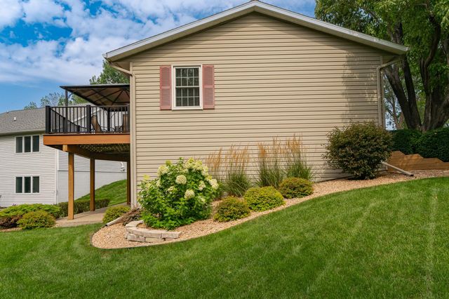 642 Chalet Drive NW, Rochester, MN 55901