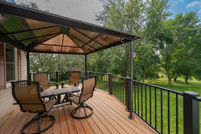 642 Chalet Drive NW, Rochester, MN 55901