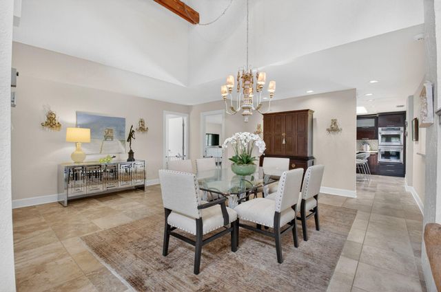 706 Foxpointe Circle, Delray Beach, FL 33445