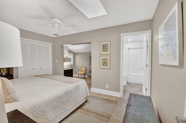 706 Foxpointe Circle, Delray Beach, FL 33445