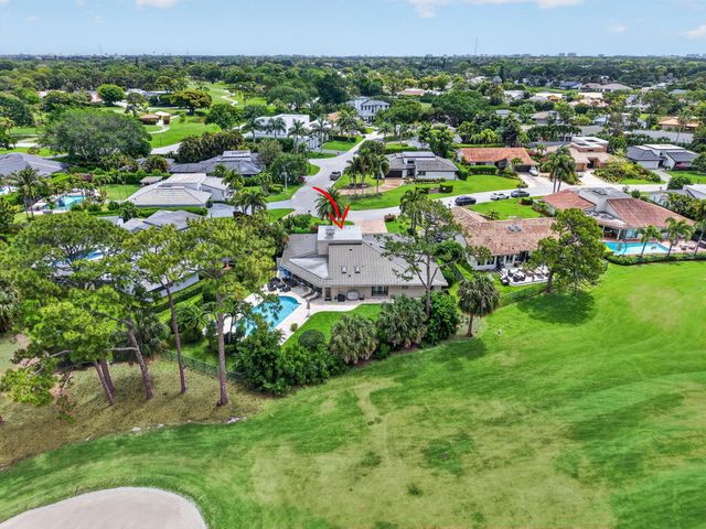 706 Foxpointe Circle, Delray Beach, FL 33445