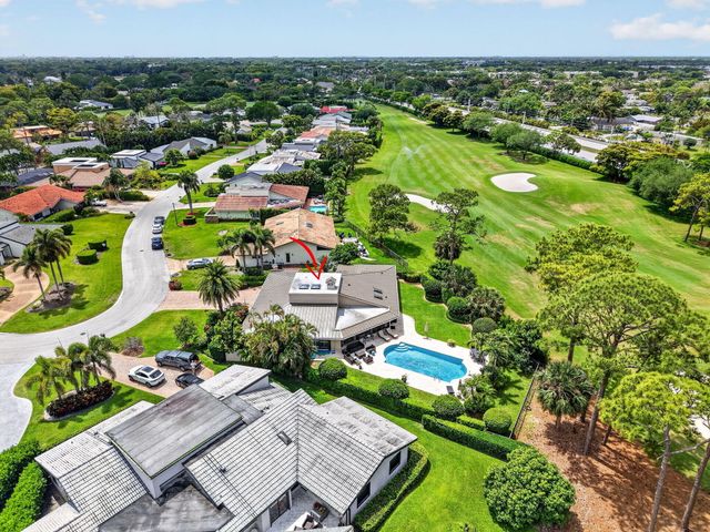 706 Foxpointe Circle, Delray Beach, FL 33445