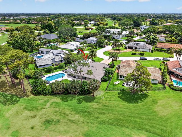 706 Foxpointe Circle, Delray Beach, FL 33445