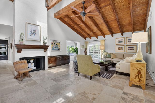 706 Foxpointe Circle, Delray Beach, FL 33445
