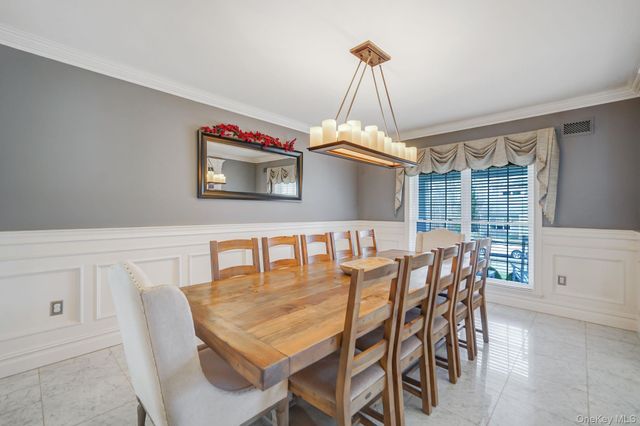 8 Kimberly Court, Manorville, NY 11949