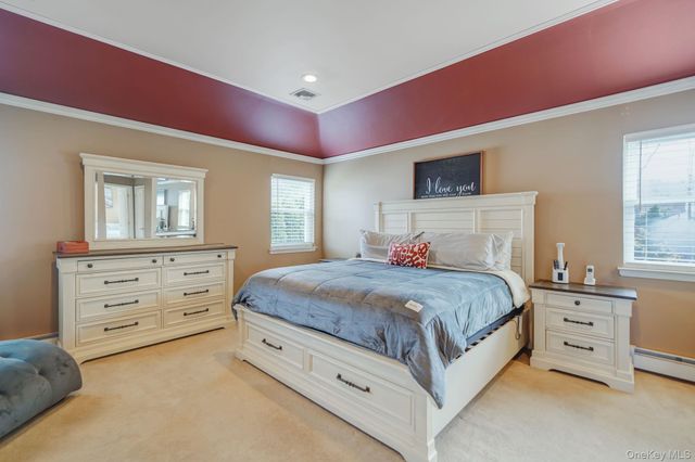 8 Kimberly Court, Manorville, NY 11949