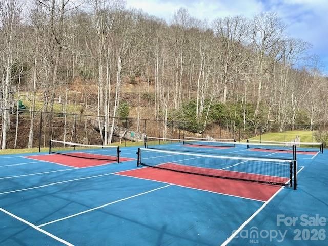 215 Goldenleaf Road, Mars Hill, NC 28754