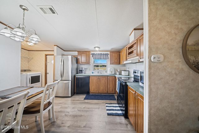 5525 Cox Road NW, Ash, NC 28420