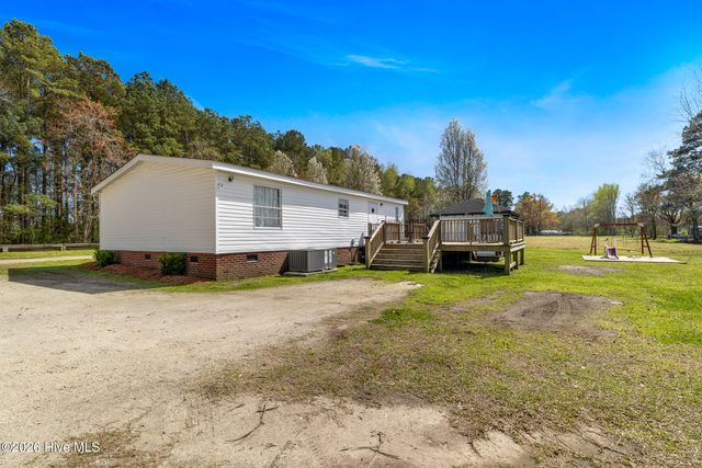 5525 Cox Road NW, Ash, NC 28420