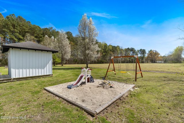 5525 Cox Road NW, Ash, NC 28420