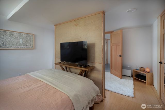 5222 East Harbor Road, Freeland, WA 98249