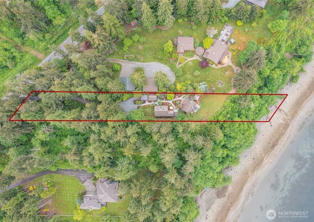 5222 East Harbor Road, Freeland, WA 98249