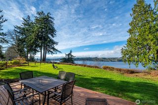 5222 East Harbor Road, Freeland, WA 98249