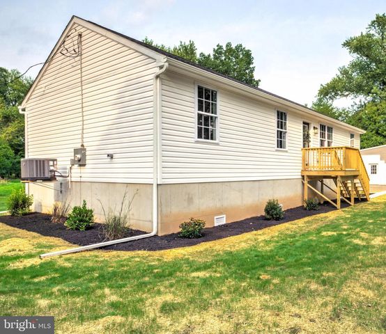 120 WAYNE AVE, Middletown, PA 17057