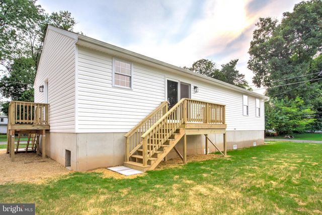 120 WAYNE AVE, Middletown, PA 17057
