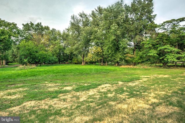 120 WAYNE AVE, Middletown, PA 17057
