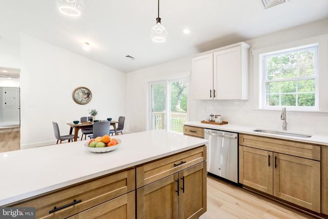 120 WAYNE AVE, Middletown, PA 17057