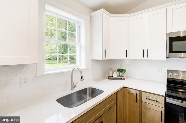 120 WAYNE AVE, Middletown, PA 17057