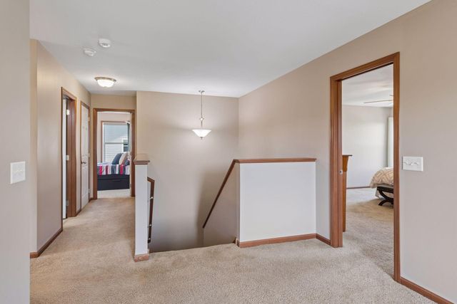 7091 Oak Ridge Court, Shakopee, MN 55379
