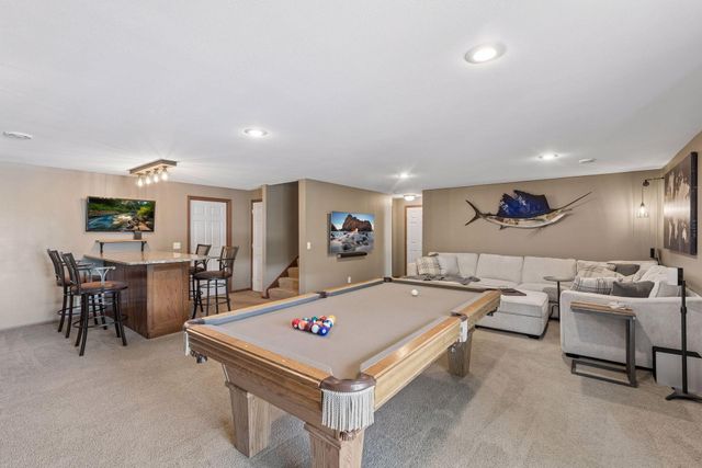7091 Oak Ridge Court, Shakopee, MN 55379