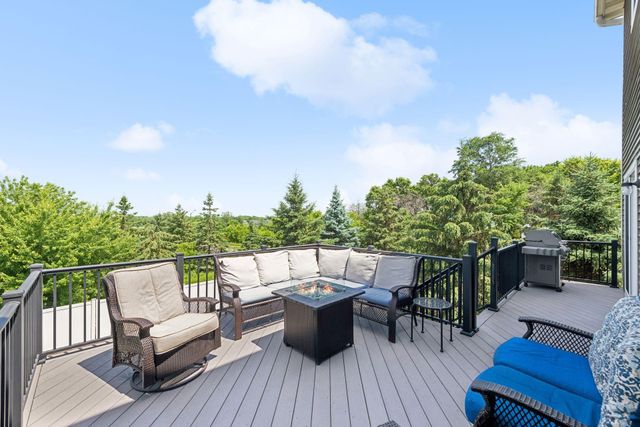 7091 Oak Ridge Court, Shakopee, MN 55379